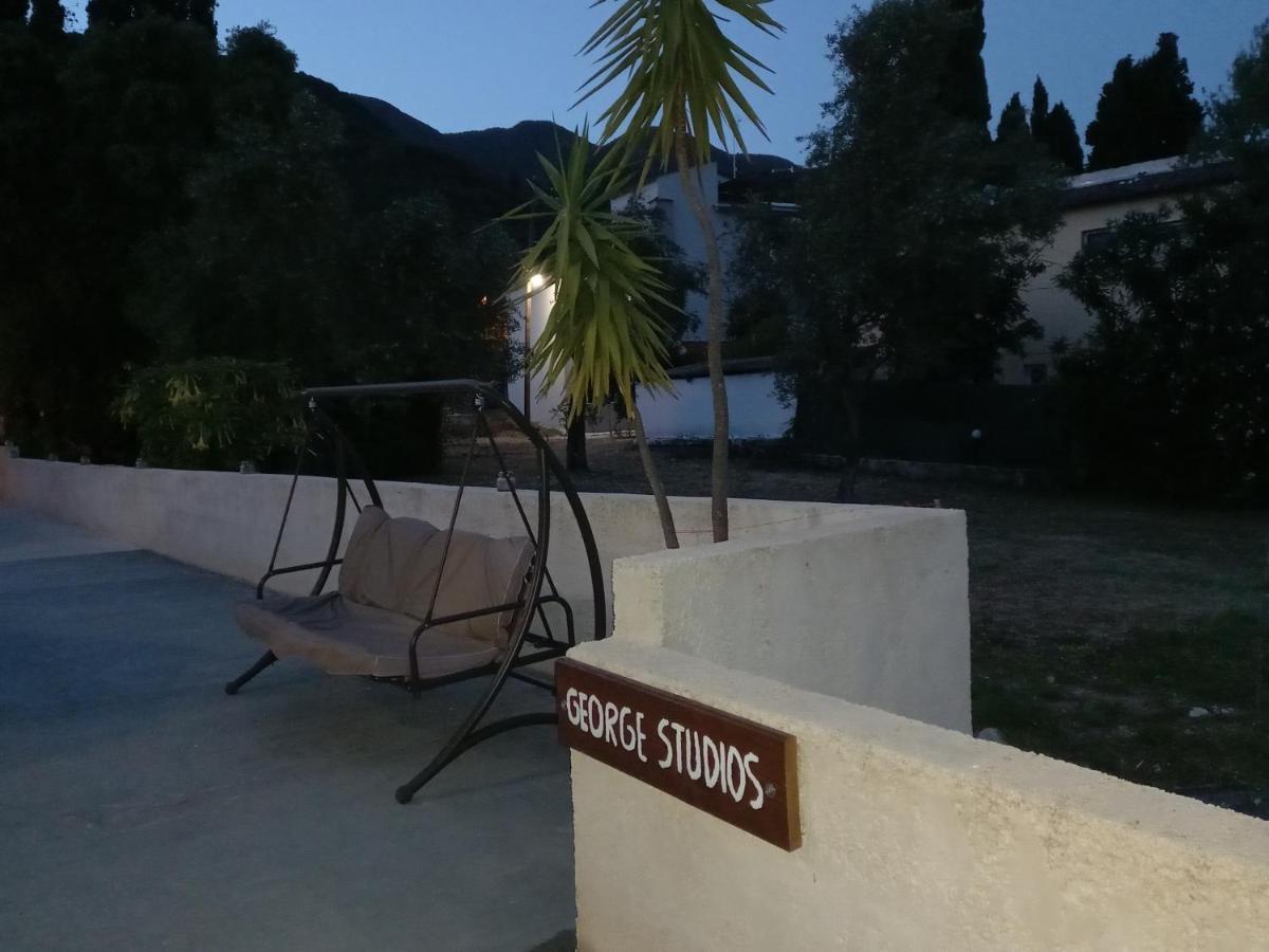 George Studios 1 อิปโซส ภายนอก รูปภาพ